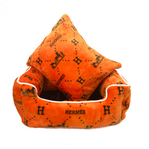 Hairmes Dog Bed